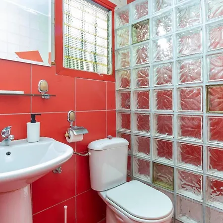 Amazing Apartment In Torremolinos With Wifi Torremolinos
